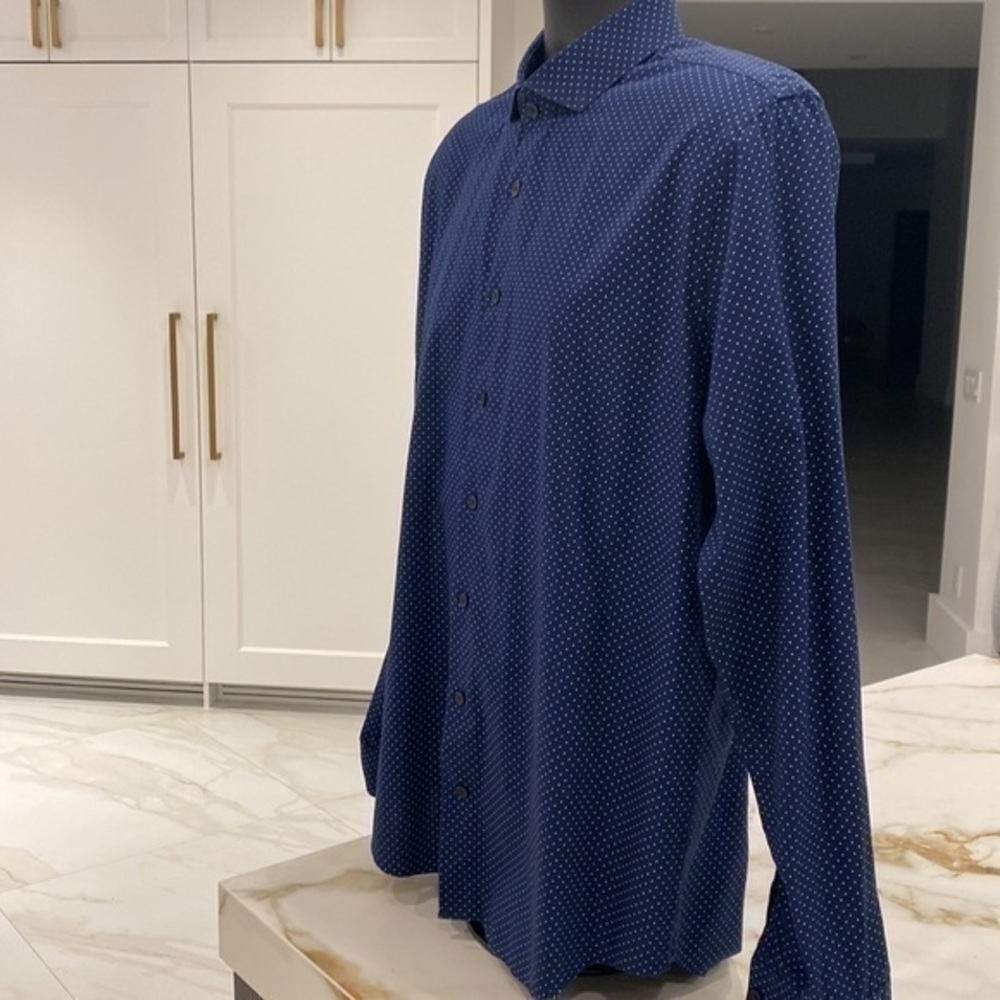 Express Button Down Large (16-16.5) - Picture 3 of 5